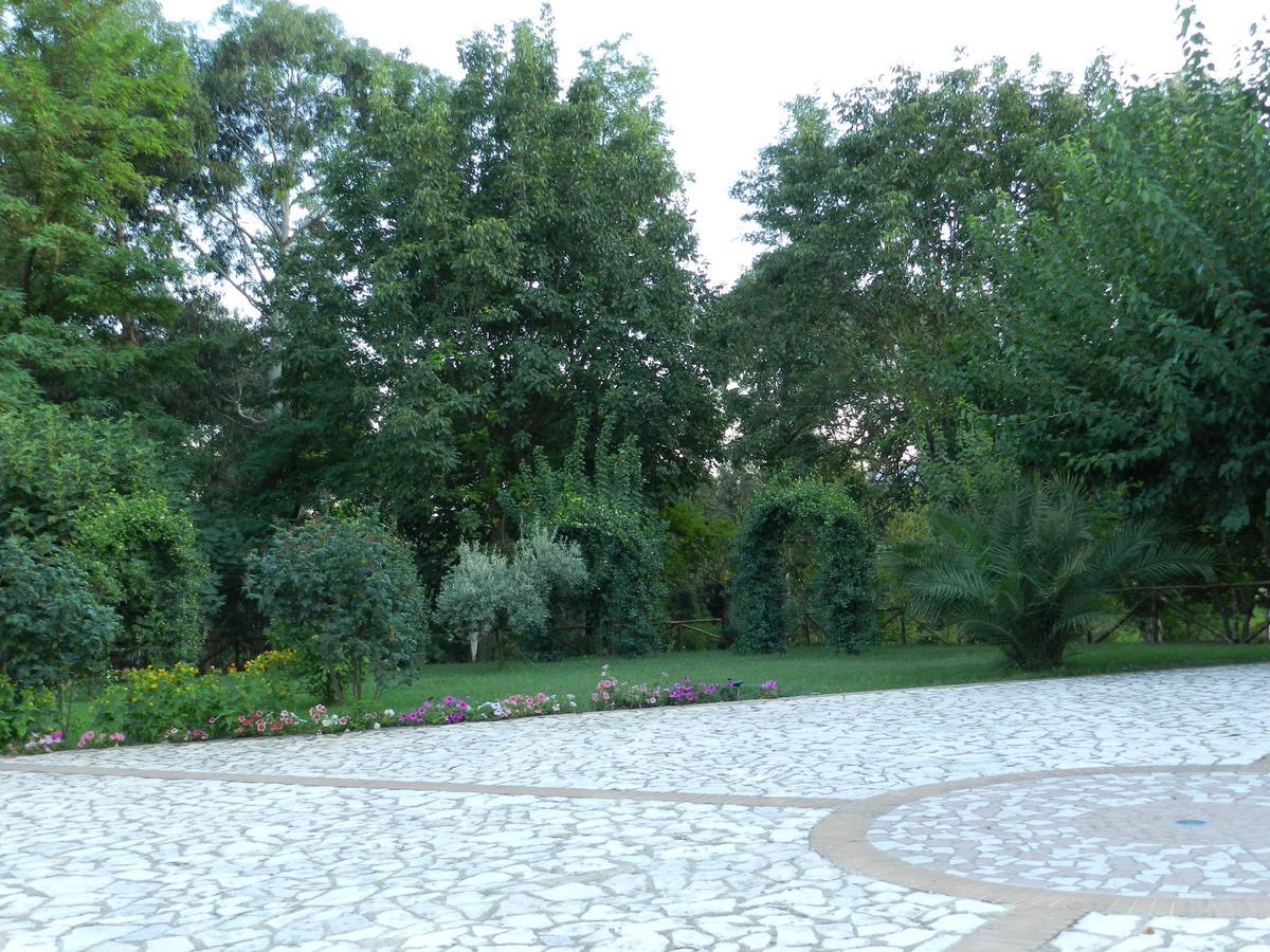 Il Nibbio Reale Country House Rocca d'Evandro Eksteriør bilde
